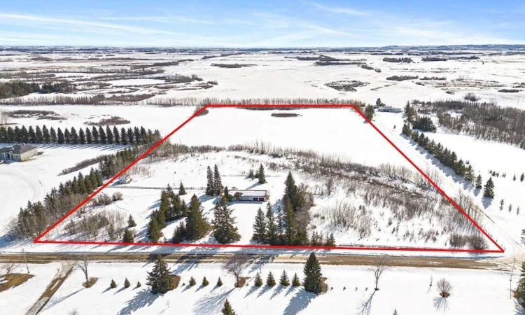 17 White Fence Road
