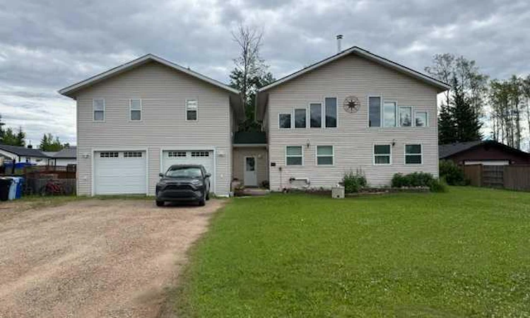 54 Poplar Crescent
