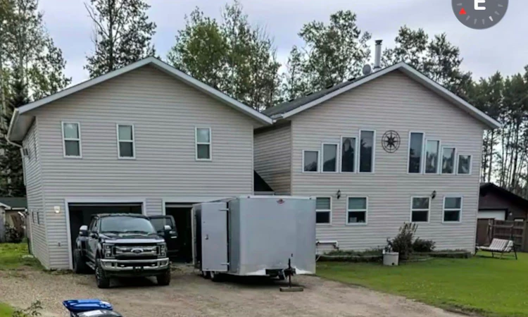 54 Poplar Crescent