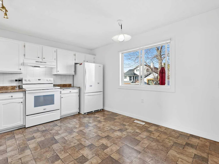 95 Woodglen Grove SW, Calgary, AB, T2W 4J9 - 14