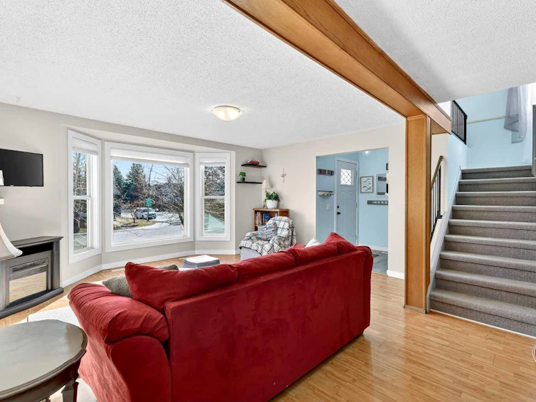 95 Woodglen Grove SW, Calgary, AB, T2W 4J9 - 4