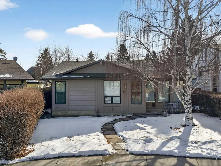 100 Strathcona Close SW, Calgary, AB, T3H 1L3 - 43