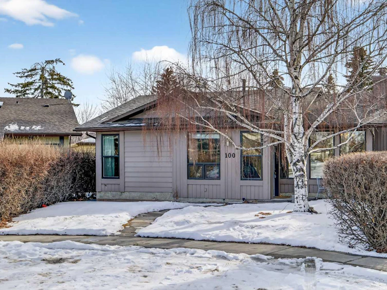 100 Strathcona Close SW, Calgary, AB, T3H 1L3 - 2