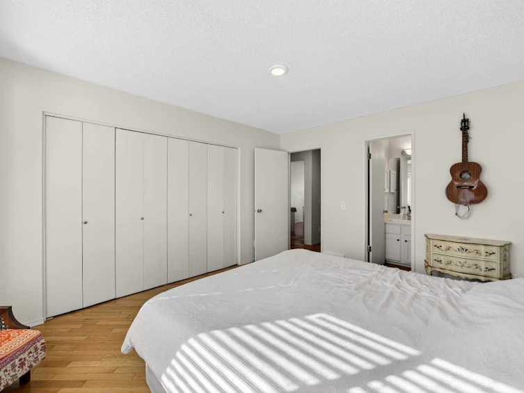 100 Strathcona Close SW, Calgary, AB, T3H 1L3 - 19