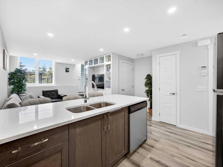 412-260 Rowley Way NW, Calgary, AB, T3L 0H5 - 9
