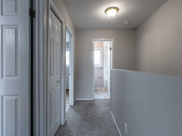 4-1601 23 Street N, Lethbridge, AB, T1H 4M9 - 13