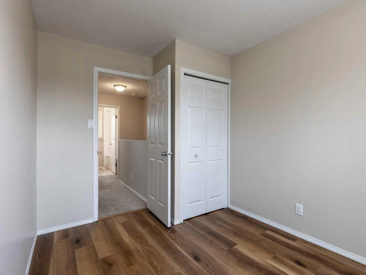 4-1601 23 Street N, Lethbridge, AB, T1H 4M9 - 15