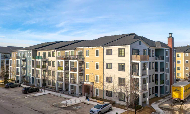 3202-215 Legacy Boulevard SE