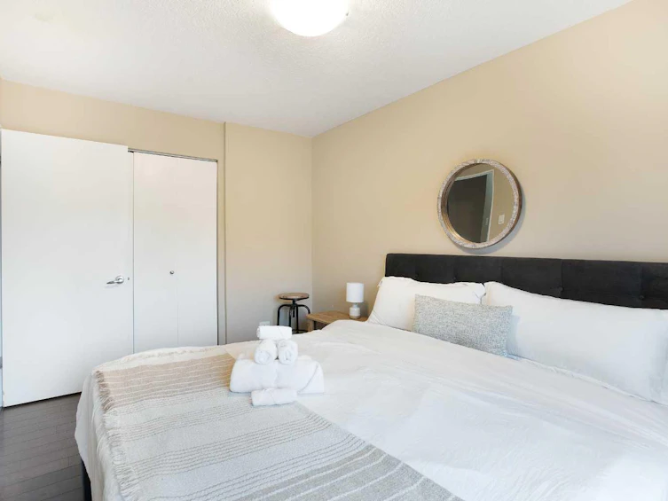 2B-515 17 Avenue SW, Calgary, AB, T2S 0A9 - 17