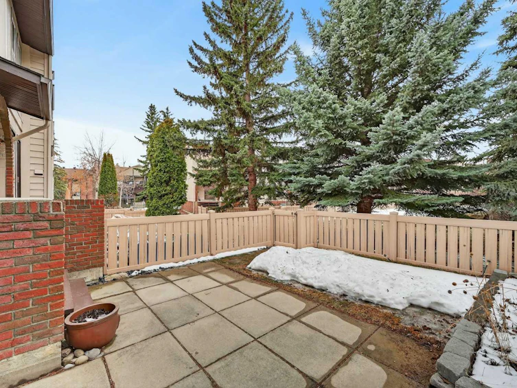 14 Canterbury Gardens SW, Calgary, AB, T2W 2S9 - 33