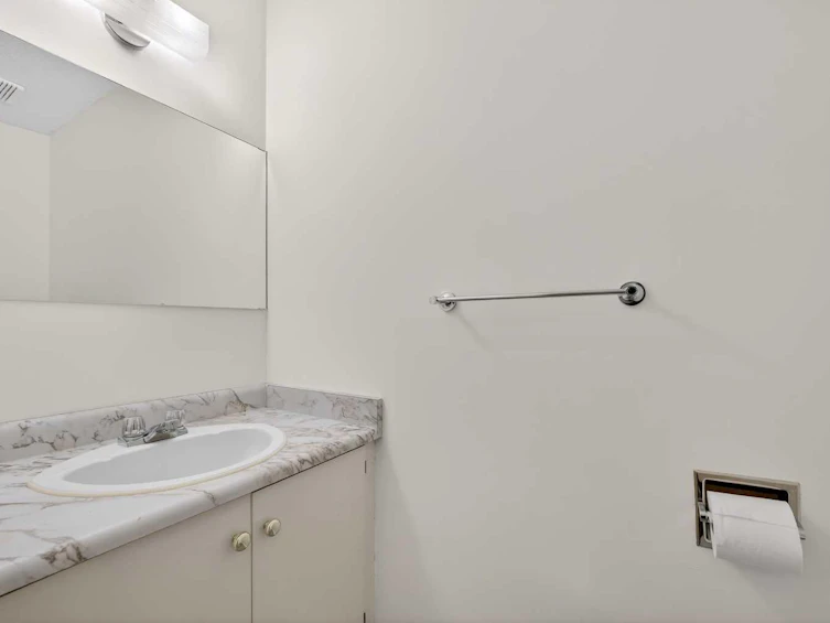 14 Canterbury Gardens SW, Calgary, AB, T2W 2S9 - 19