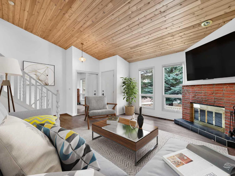 14 Canterbury Gardens SW, Calgary, AB, T2W 2S9 - 8