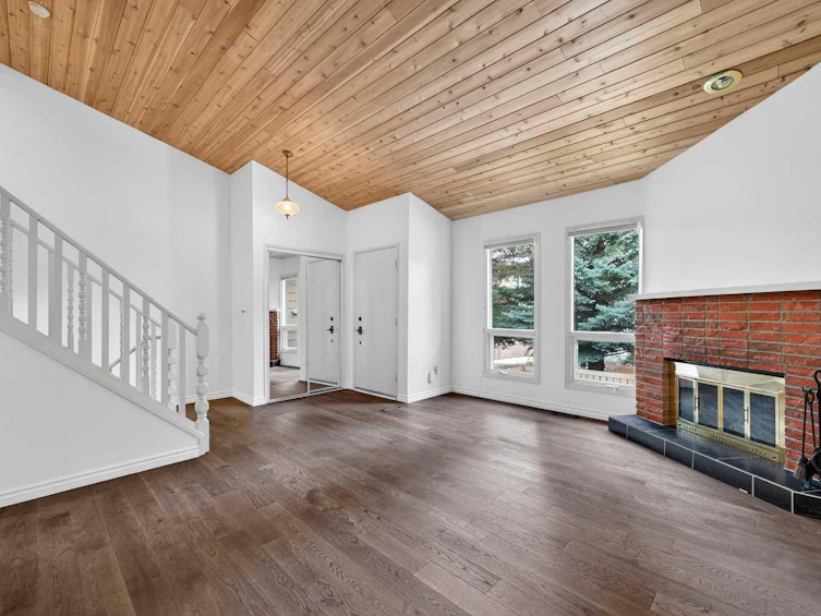 14 Canterbury Gardens SW, Calgary, AB, T2W 2S9 - 7