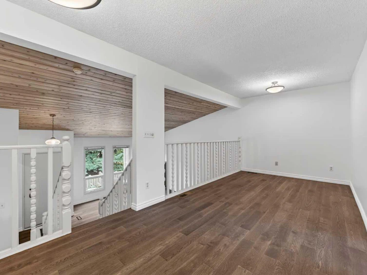 14 Canterbury Gardens SW, Calgary, AB, T2W 2S9 - 13