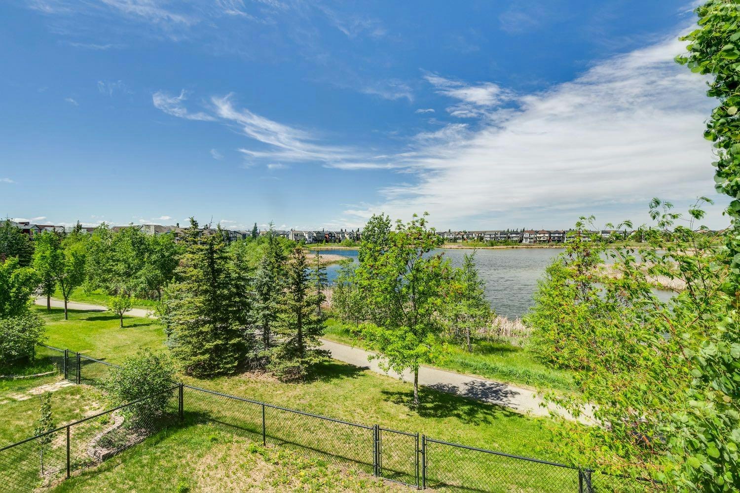 248 Copperpond Circle SE, Calgary, AB, T2Z 0R3