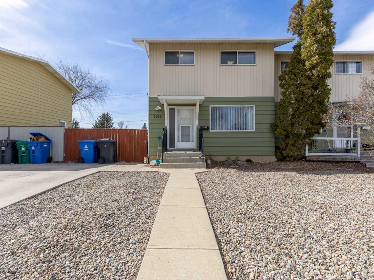 2102 13 Street N, Lethbridge, AB, T1H 2V5