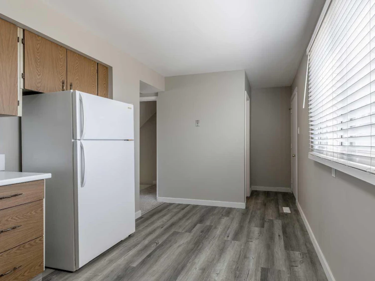 2102 13 Street N, Lethbridge, AB, T1H 2V5 - 11