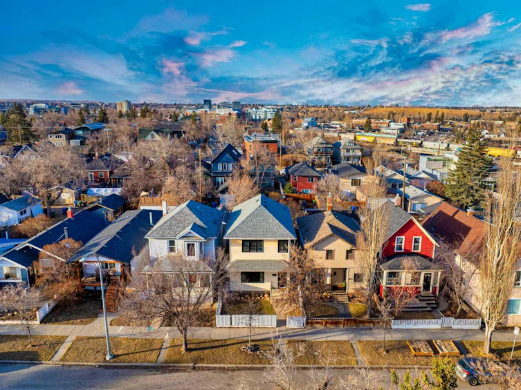1032 18 Avenue SE, Calgary, AB, T2G 1L6 - 2