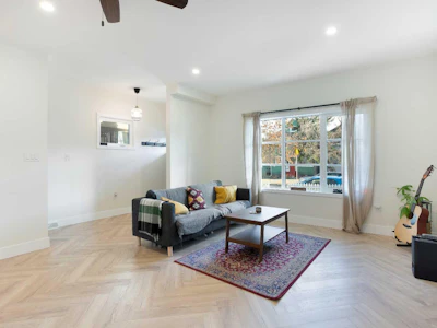 1032 18 Avenue SE - 4