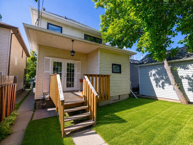 1032 18 Avenue SE, Calgary, AB, T2G 1L6 - 4