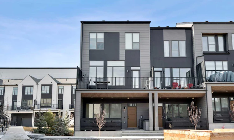 244 Sovereign Common SW