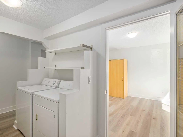 101-655 Meredith Road NE, Calgary, AB, T2E 5A9 - 16