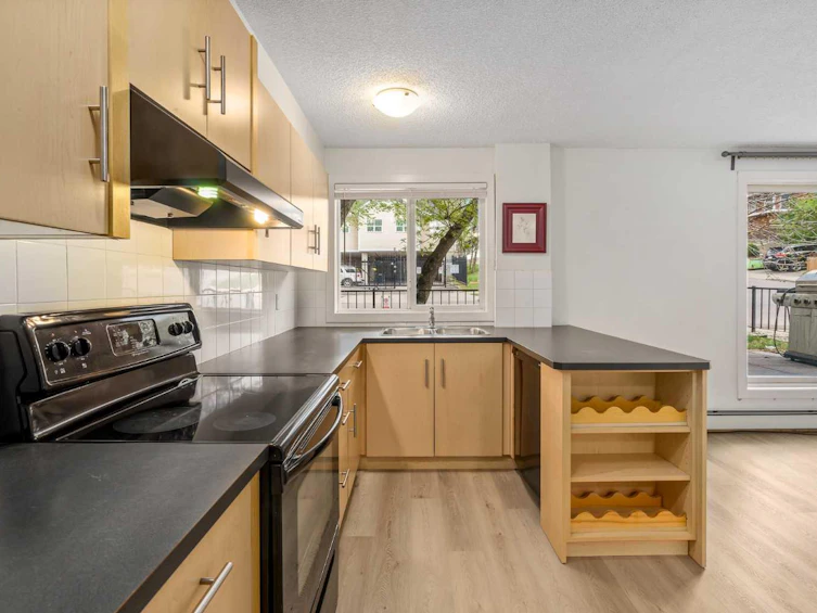 101-655 Meredith Road NE, Calgary, AB, T2E 5A9 - 6