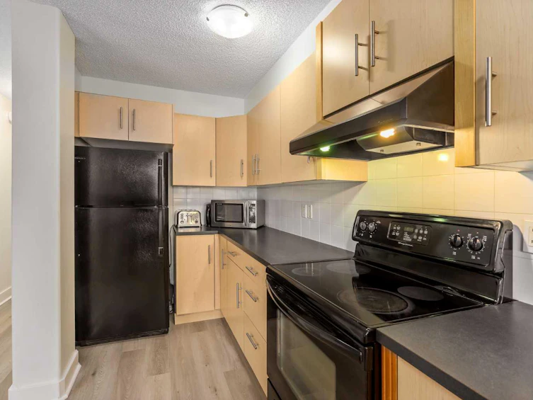 101-655 Meredith Road NE, Calgary, AB, T2E 5A9 - 7