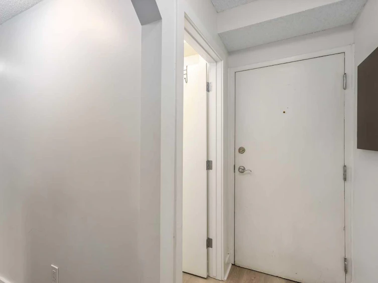 101-655 Meredith Road NE, Calgary, AB, T2E 5A9 - 3