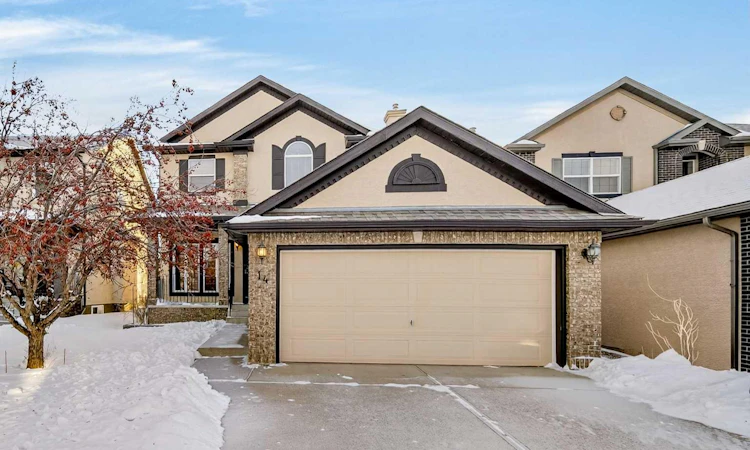14 Springborough Crescent SW