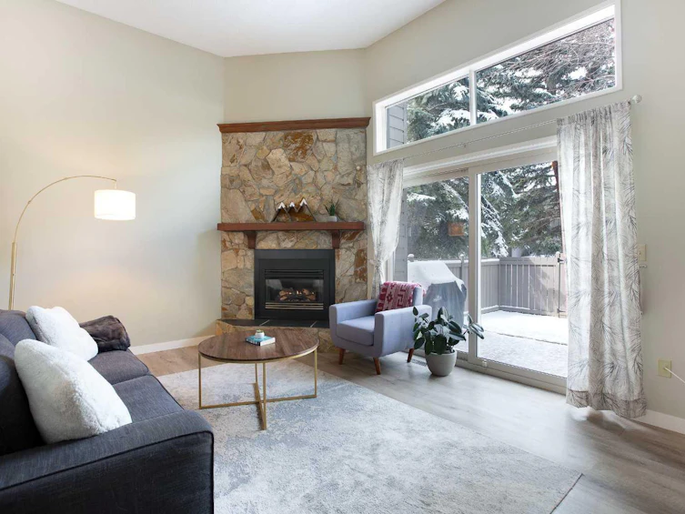 73-23 Glamis Drive SW, Calgary, AB, T3E 6S3 - 4