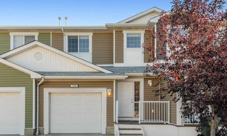 102-800 Yankee Valley Boulevard SE