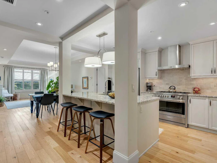 401-221 Quarry Way SE, Calgary, AB, T2C 5M7 - 2