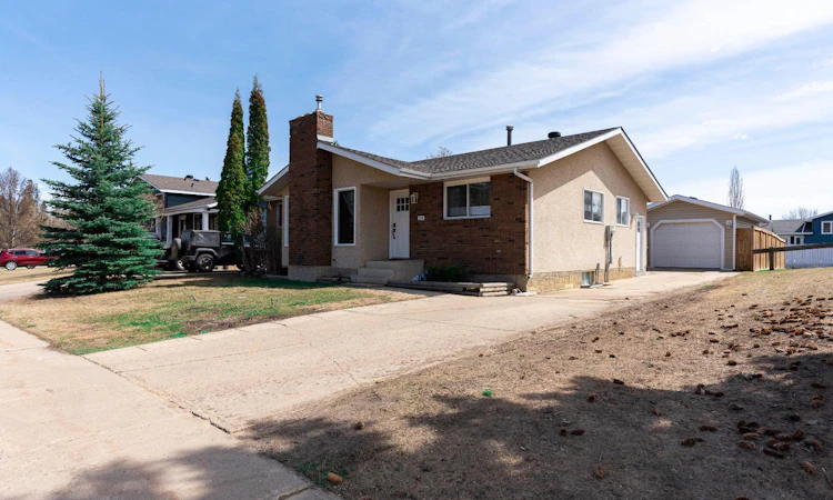 209 Woodland Drive