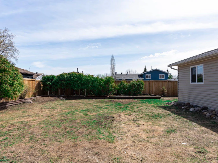 209 Woodland Drive, Fort Mcmurray, AB, T9K 1A4 - 37