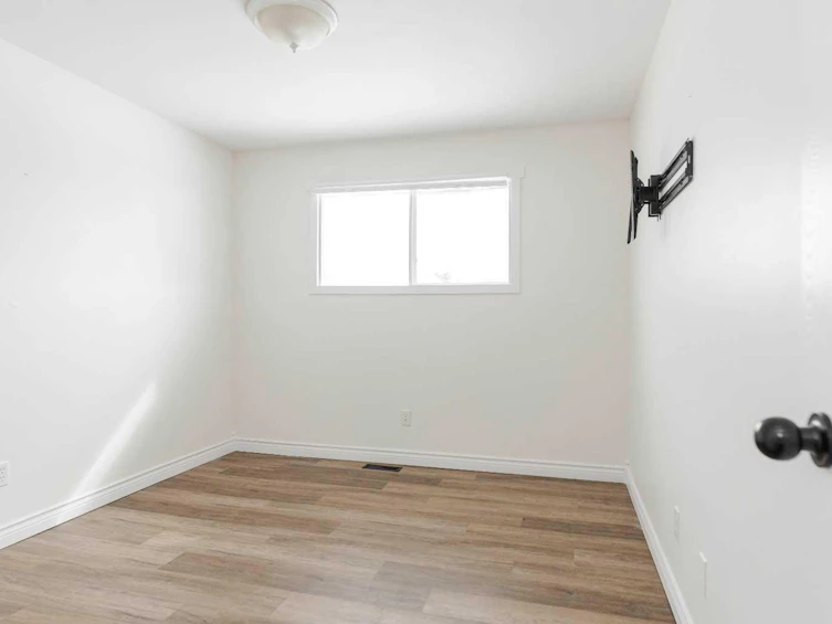 209 Woodland Drive, Fort Mcmurray, AB, T9K 1A4 - 14