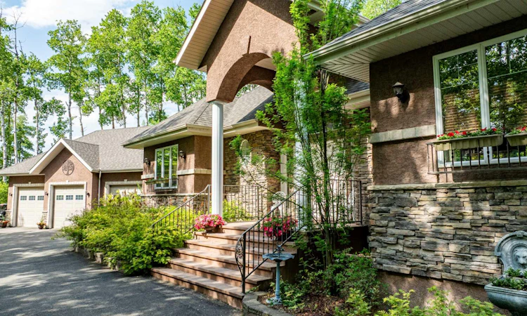295 Jarvis Glen Close