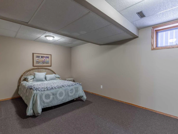 2210 26 Avenue S, Lethbridge, AB, T1K 6K2 - 32