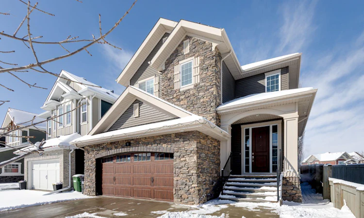52 Cooperstown Place SW