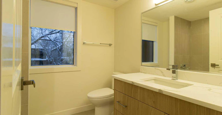 Upper-1512 21 Avenue NW, Calgary, AB, T2M 1L8 - 21