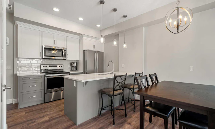 416-19621 40 Street SE