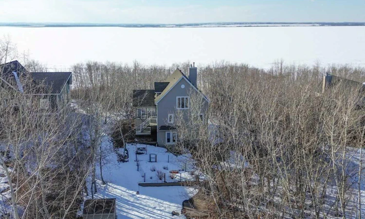 30 Macdonald Drive