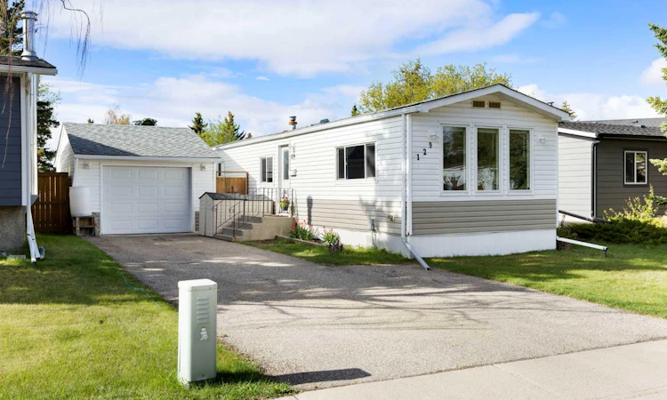 129 Big Springs Drive SE