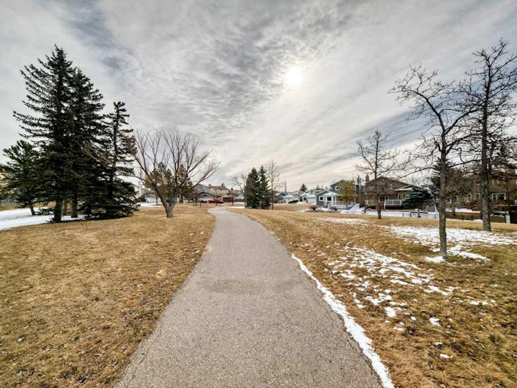 256 Riverside Mews SE, Calgary, AB, T2C 3Y8 - 49