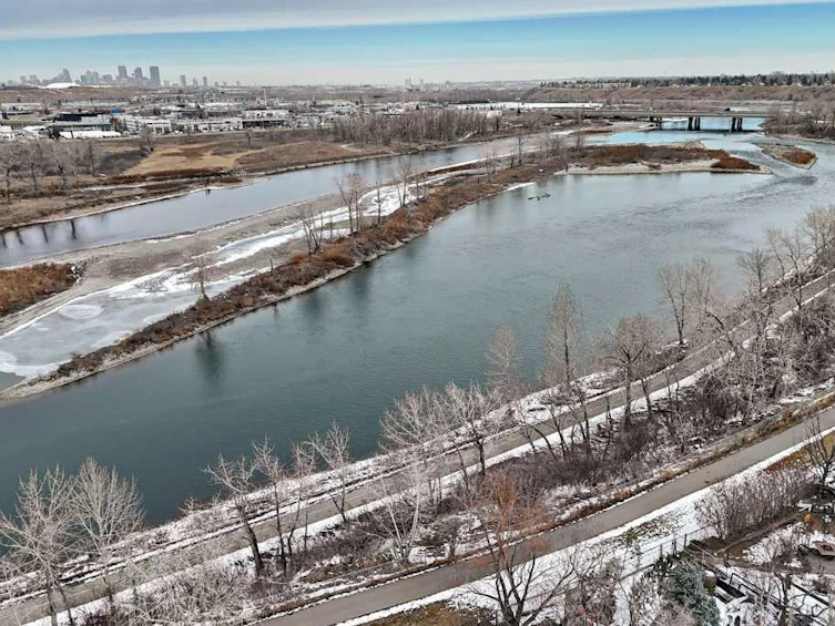 256 Riverside Mews SE, Calgary, AB, T2C 3Y8 - 8