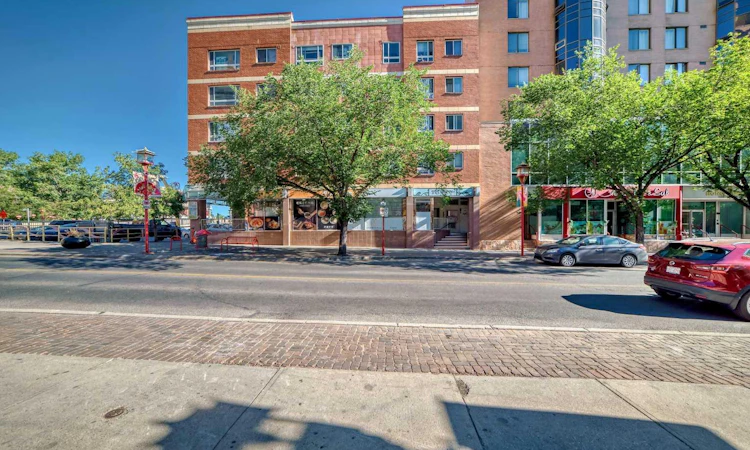 512-110 2 Avenue SE