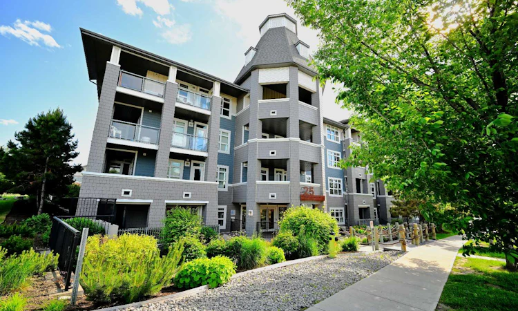 226-25 Auburn Meadows Avenue SE