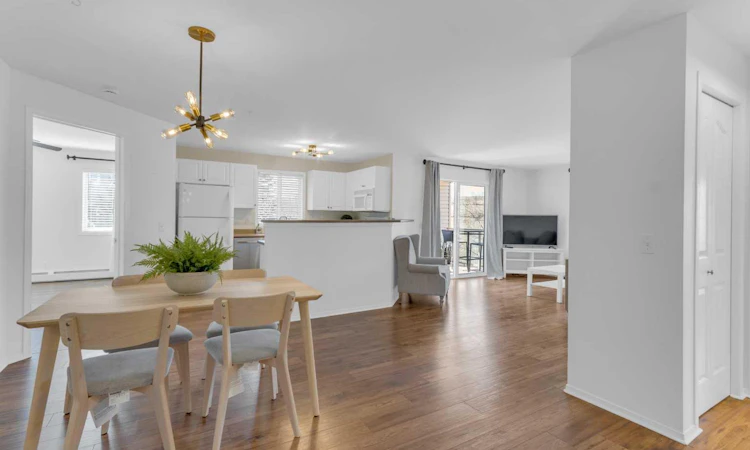 306-6000 Somervale Court SW
