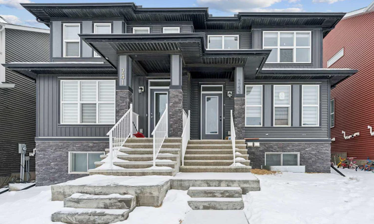 249 Aquila Drive NW