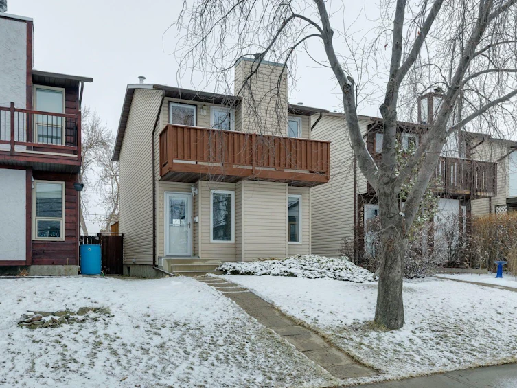 4530 Montgomery Avenue NW, Calgary, AB, T3B 0K9